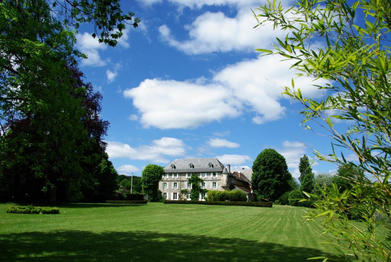 Chateau De Savennes - Caveau De Sabrage Savennes (Puy-de-Dome) Exterior foto